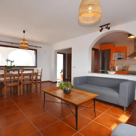 Book Jet - Sunset Villa