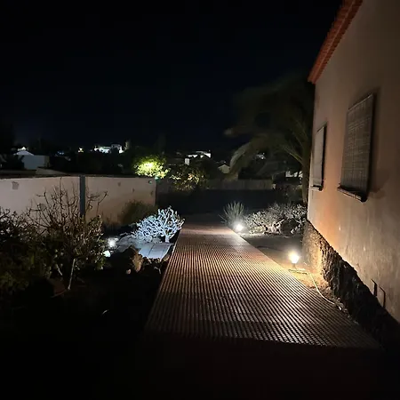 Book Jet - Sunset Villa